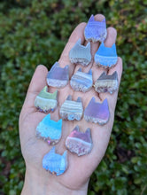 Load image into Gallery viewer, Aura Amethyst and Agate Cat Heads - Small