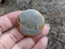 Load image into Gallery viewer, Etched Cabochon Mystery Box