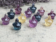 Load image into Gallery viewer, Fluorite Mini Carving - Jack-o'-Lantern with Witch Hat