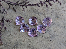 Load image into Gallery viewer, Amethyst Teardrop Facets - 10mm