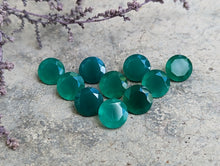 Load image into Gallery viewer, Green Onyx Round Facets - 8mm