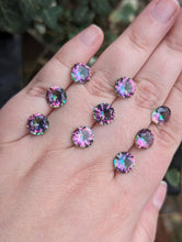 Load image into Gallery viewer, Mystic Quartz Round Facets - 9mm