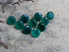 Load image into Gallery viewer, Green Onyx Round Facets - 8mm