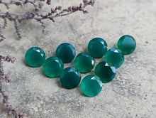 Load image into Gallery viewer, Green Onyx Round Facets - 8mm