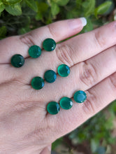 Load image into Gallery viewer, Green Onyx Round Facets - 8mm