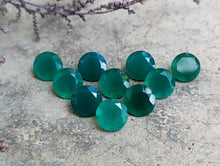 Load image into Gallery viewer, Green Onyx Round Facets - 8mm