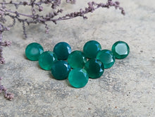 Load image into Gallery viewer, Green Onyx Round Facets - 8mm