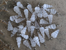 Load image into Gallery viewer, Selenite Satin Spar Unicorn Horns