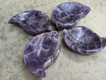 Load image into Gallery viewer, Chevron Amethyst Leaf Bowls