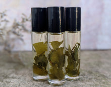 Load image into Gallery viewer, Parsley and Lime 10ml Perfume Roller