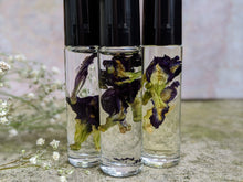 Load image into Gallery viewer, Blue Lotus Blossom and Amber 10ml Perfume Roller