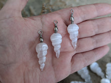 Load image into Gallery viewer, Selenite Satin Spar Unicorn Horns