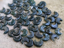 Load image into Gallery viewer, Moss Agate Crescent Moon Bead