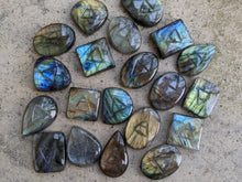 Load image into Gallery viewer, Labradorite Elemental Signs - Air and Earth