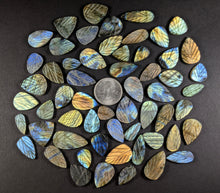 Load image into Gallery viewer, Labradorite Carved Leaves