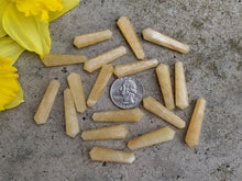 Load image into Gallery viewer, Yellow Calcite Double Terminated Points