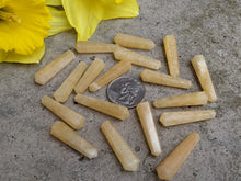 Load image into Gallery viewer, Yellow Calcite Double Terminated Points