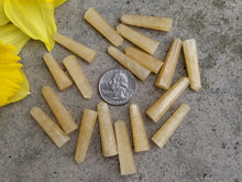 Load image into Gallery viewer, Yellow Calcite Pencil Points