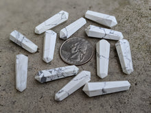 Load image into Gallery viewer, Howlite Double Terminated Points