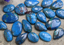 Load image into Gallery viewer, Azurite Ring Sized Cabochons