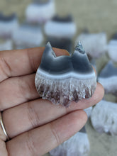 Load image into Gallery viewer, Amethyst and Agate Cat Heads