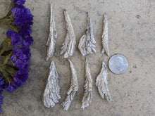 Load image into Gallery viewer, Raw Magnesium Ore Feathers