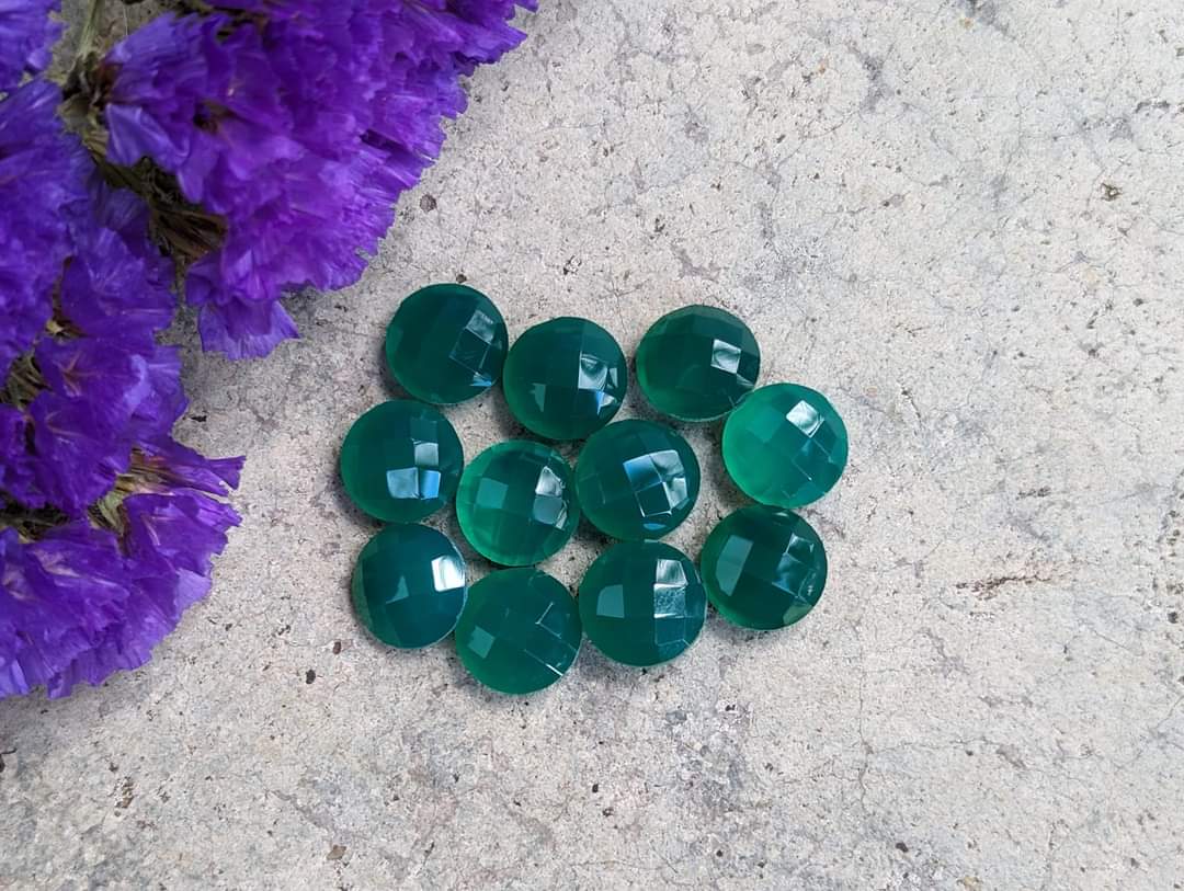 Green Onyx Round Rose Cuts - 9mm