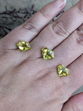 Load image into Gallery viewer, Lemon Quartz Fancy Pentagon Facets
