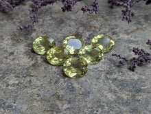 Load image into Gallery viewer, Lemon Quartz Oval Facets - 8x10mm
