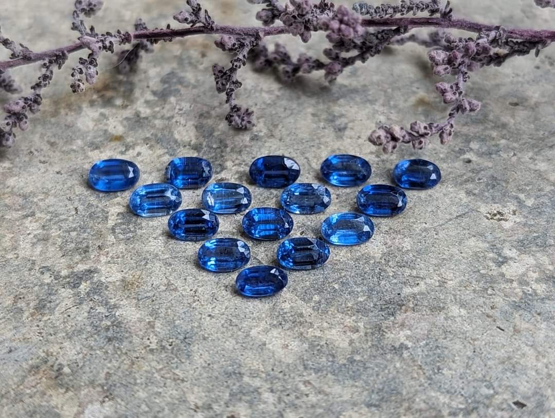 Kyanite Oval Facets (Blue) - 3x5mm