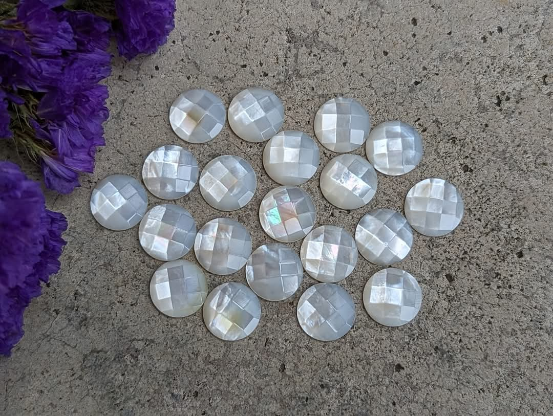 Mother of Pearl Round Checkered / Rose Cut Cabochons