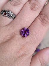 Load image into Gallery viewer, Amethyst Carved Flower Facets
