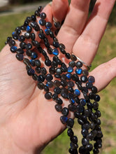 Load image into Gallery viewer, Labradorite Electric Blue Briolette Beads
