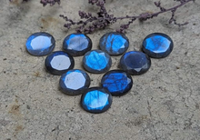 Load image into Gallery viewer, Labradorite (Electric Blue) Oval Facets - 9x11mm
