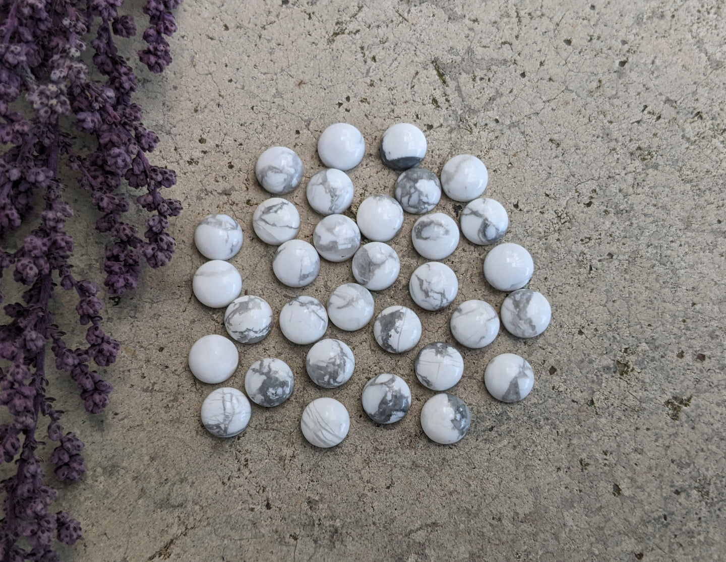 Howlite Round Cabochons - 6mm