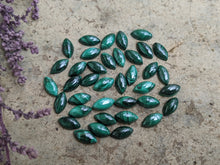 Load image into Gallery viewer, Malachite Marquise Cabochons - 4x8mm

