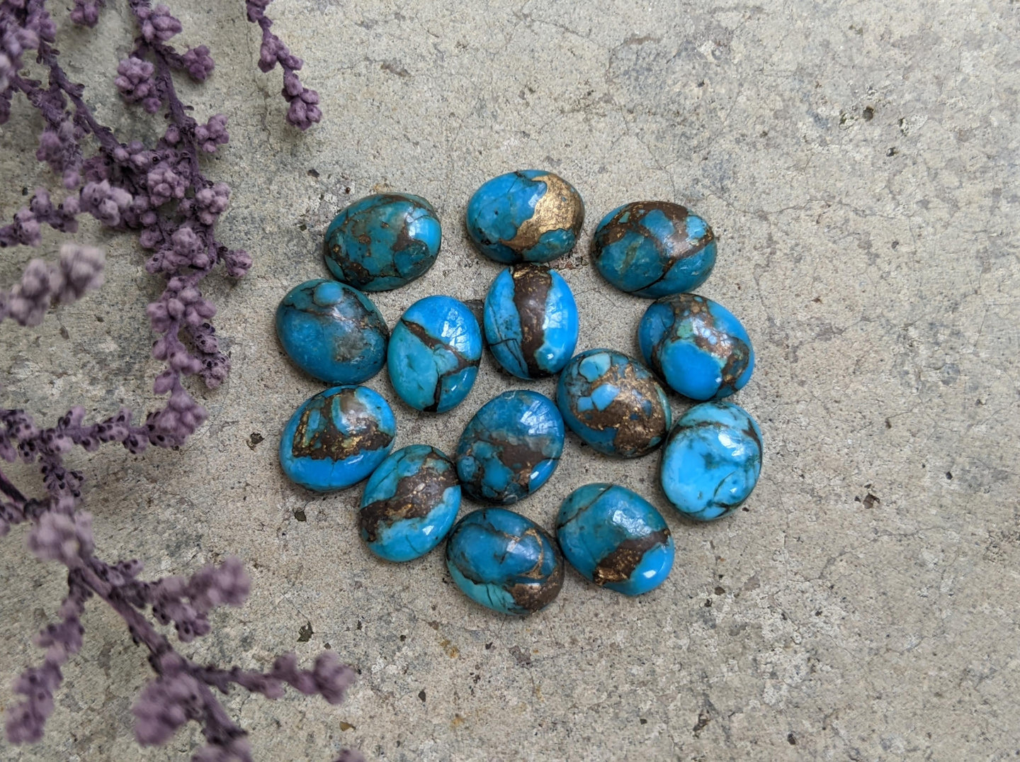 Mohave Turquoise Oval Cabochons - 8x10mm