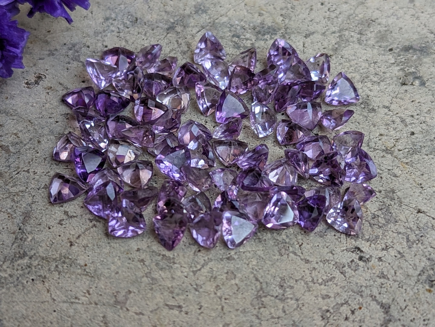 Amethyst Trillion Facets - 6mm