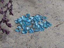 Load image into Gallery viewer, Apatite Trillion Facets - 3mm
