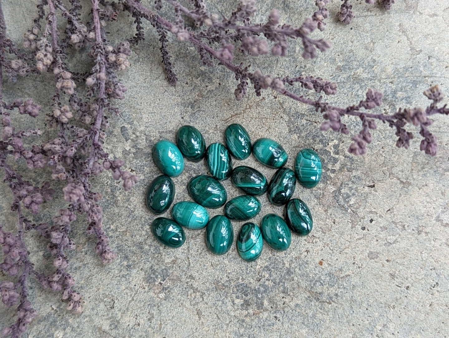 Malachite Oval Cabochons - 4x6mm