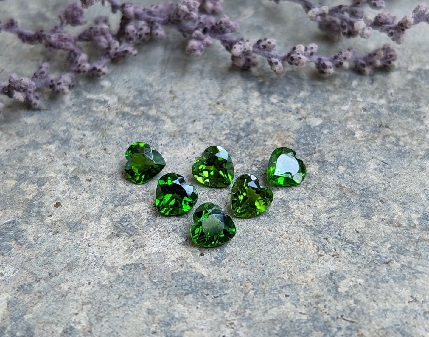 Chrome Diopside Heart Facets - 4mm