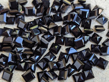 Load image into Gallery viewer, Black Onyx Square Facets - 4mm
