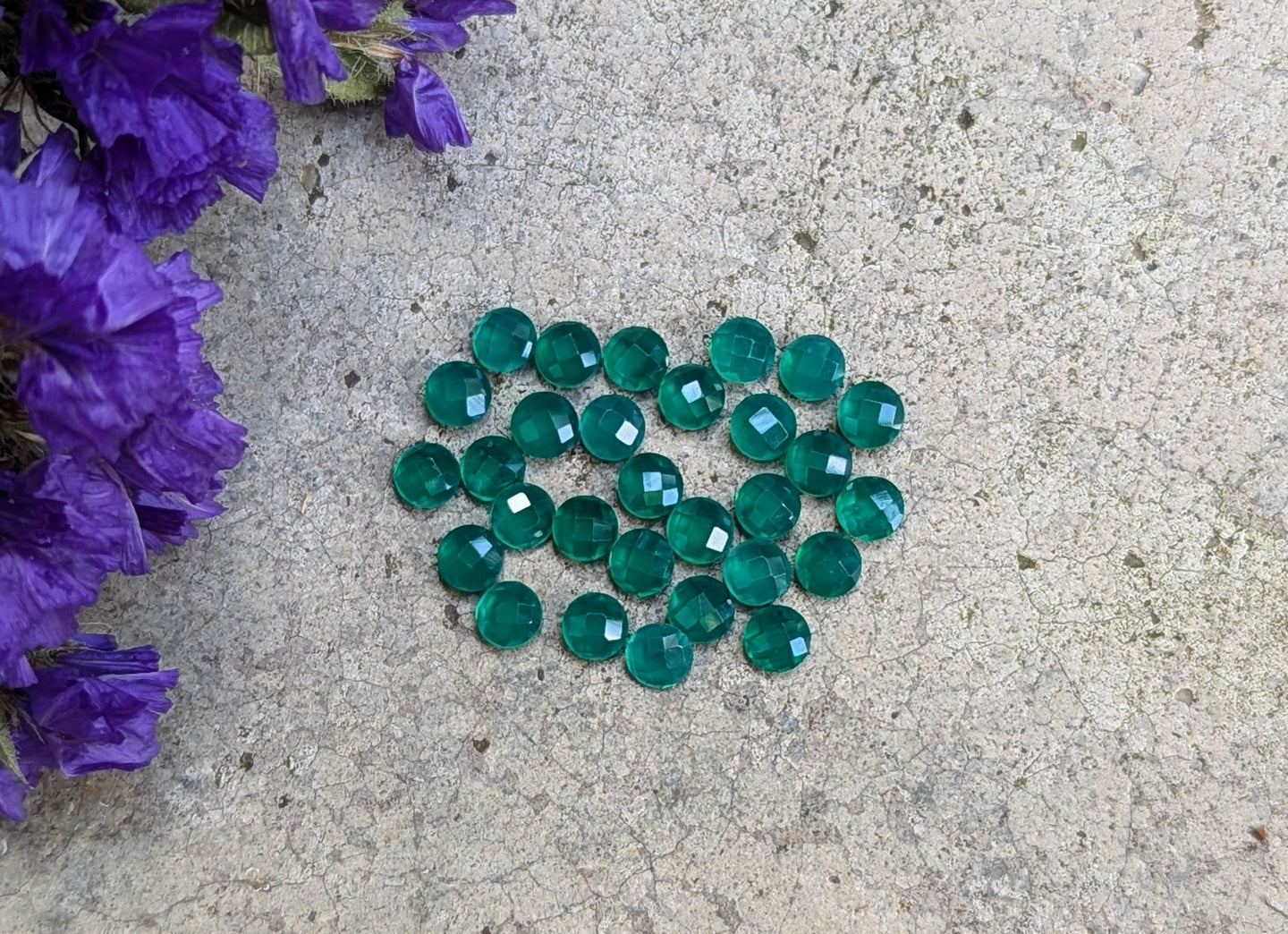 Green Onyx Round Rose Cuts - 4mm