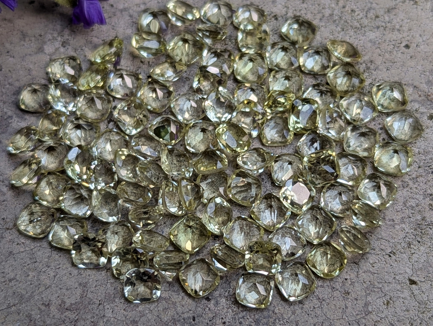 Lemon Quartz Cushion (Square) Facets - 5mm