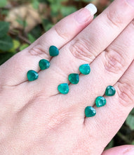 Load image into Gallery viewer, Green Onyx Wide Teardrop Facets - 6mm
