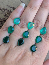 Load image into Gallery viewer, Green Onyx Teardrop Facets - 8x10mm
