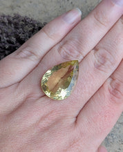 Load image into Gallery viewer, Lemon Quartz Teardrop Facets - 18x25mm
