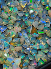 Load image into Gallery viewer, Ethiopian Welo Opal Trillion Facets - 4mm

