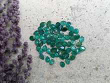 Load image into Gallery viewer, Green Onyx Teardrop Facets - 3x4mm
