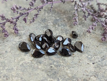 Load image into Gallery viewer, Shungite Teardrop Facets - 4x6mm
